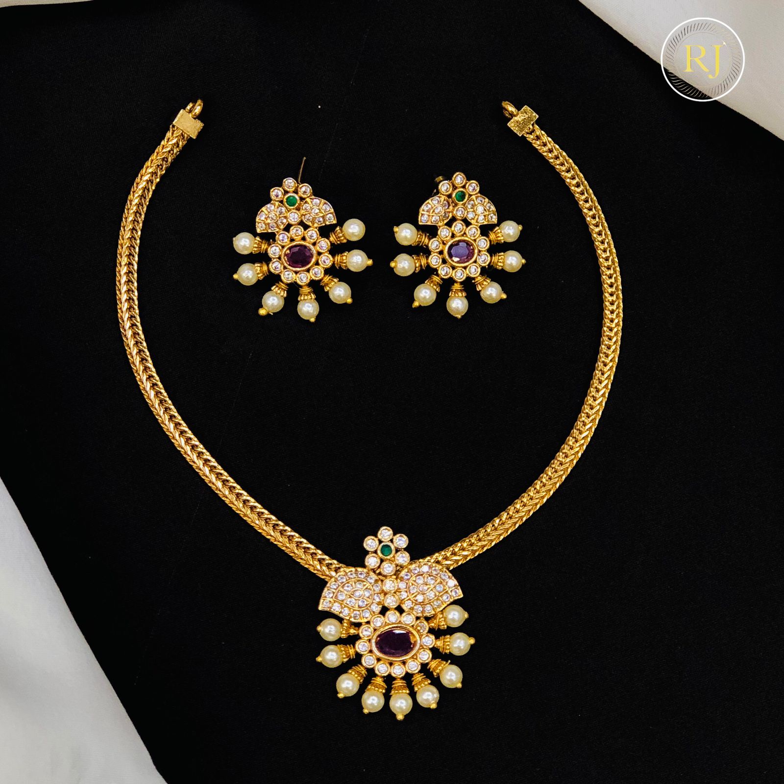 Antique Gold Ad Stone Necklace Set Design/neckpieces/necklace for gift/necklace designs/necklace for women