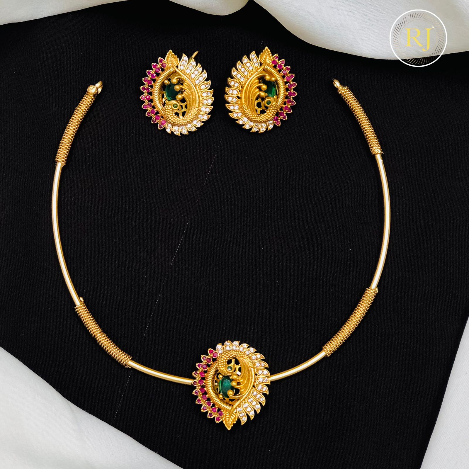 Antique Gold Hasli Ad Stone Necklace Set Design/neckpieces/necklace for gift/necklace designs/necklace for women