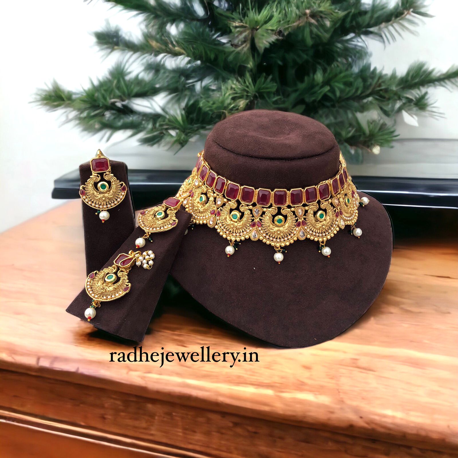 Rajwadi gold choker set