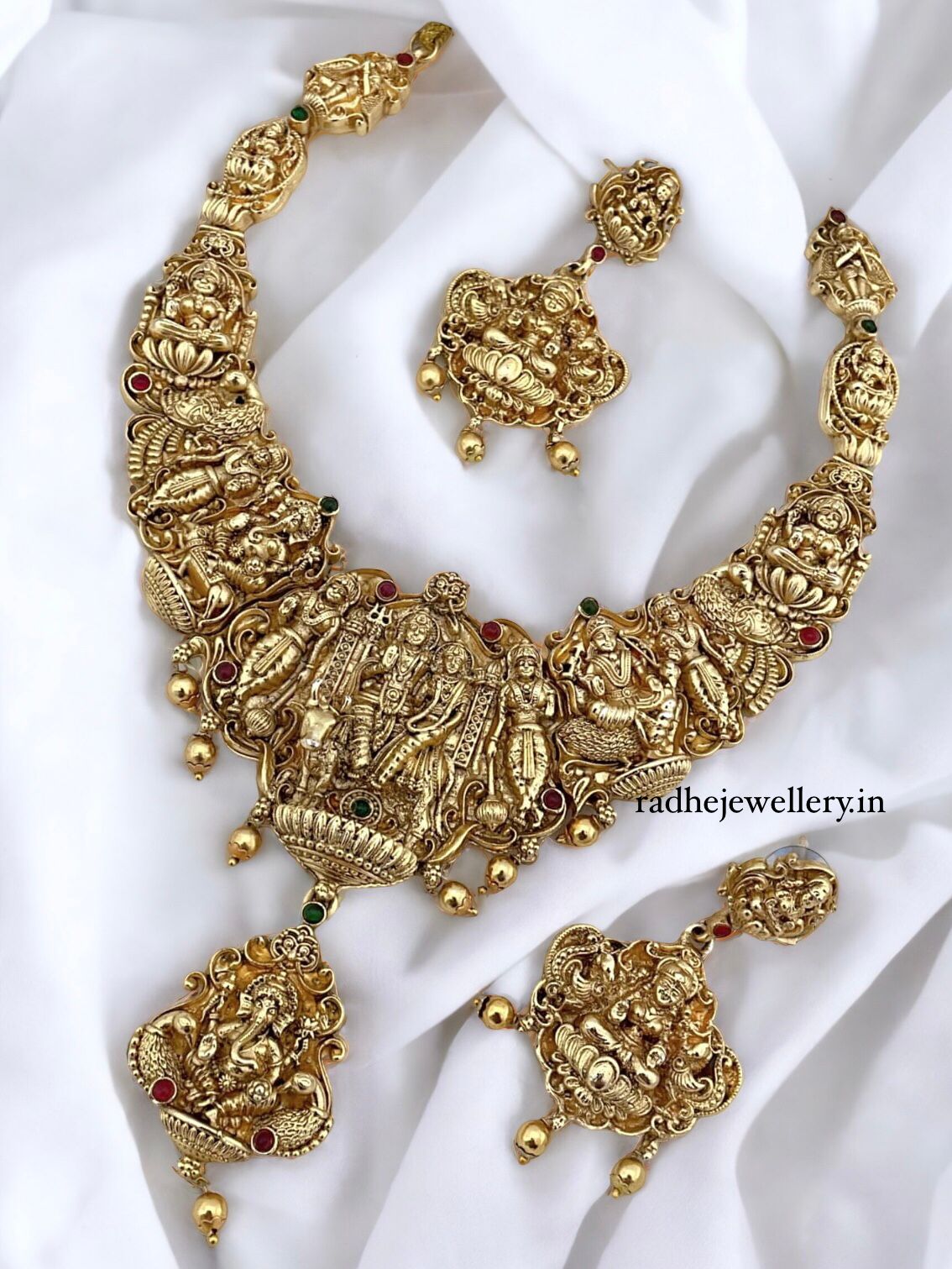 Laxmi Designer Matte Gold Polish Temple Necklace Set