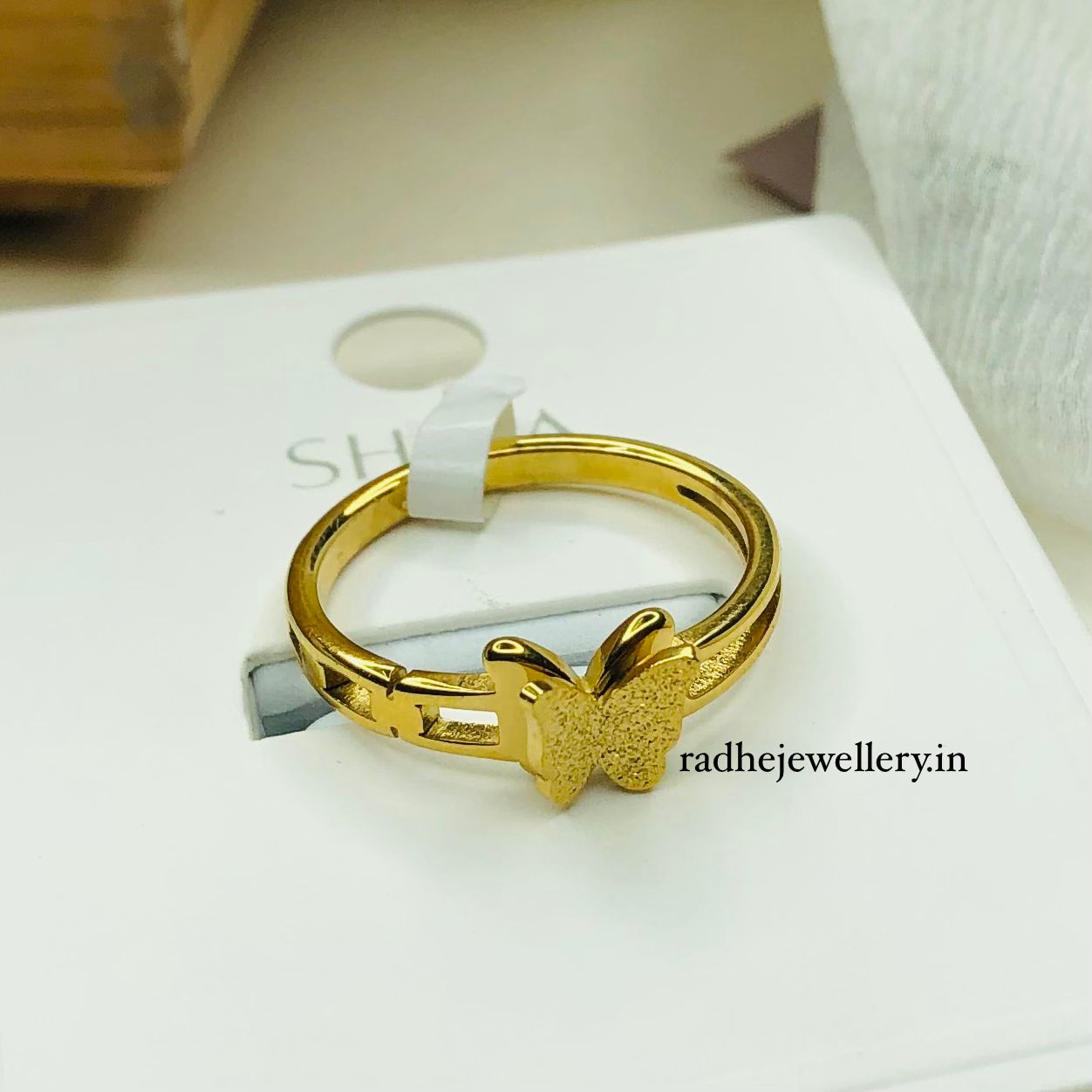 Latest Fashion Ladies Design Finger Ring Buy Online