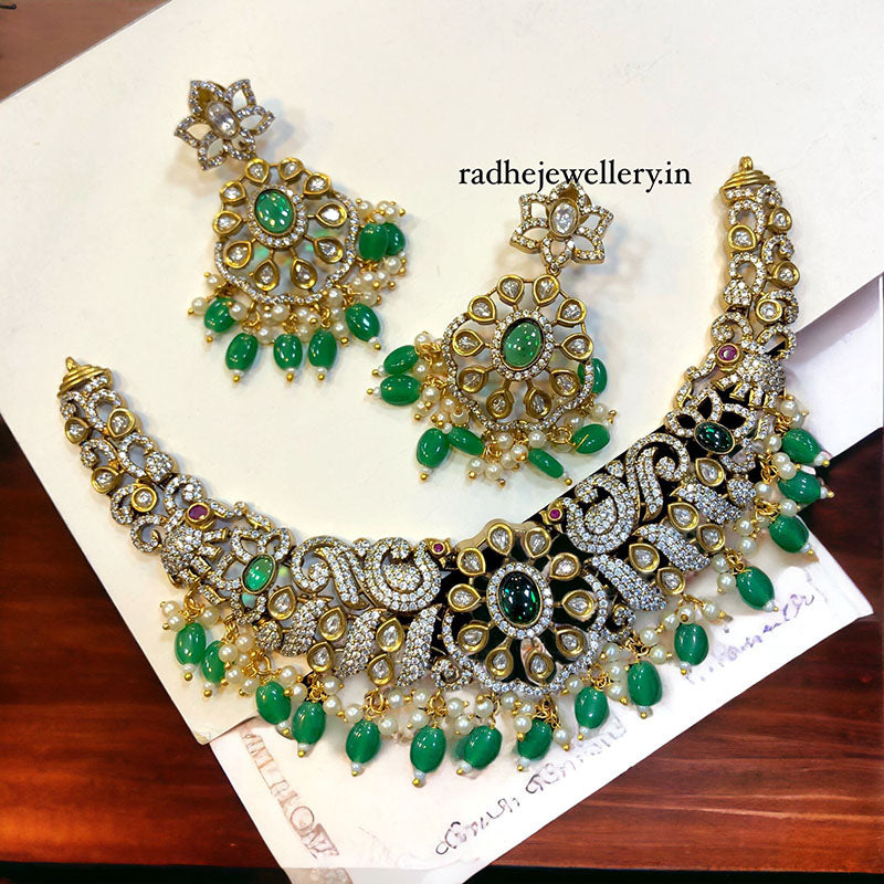 Choker Victorian Diamond Necklace Set With Emerald Stones