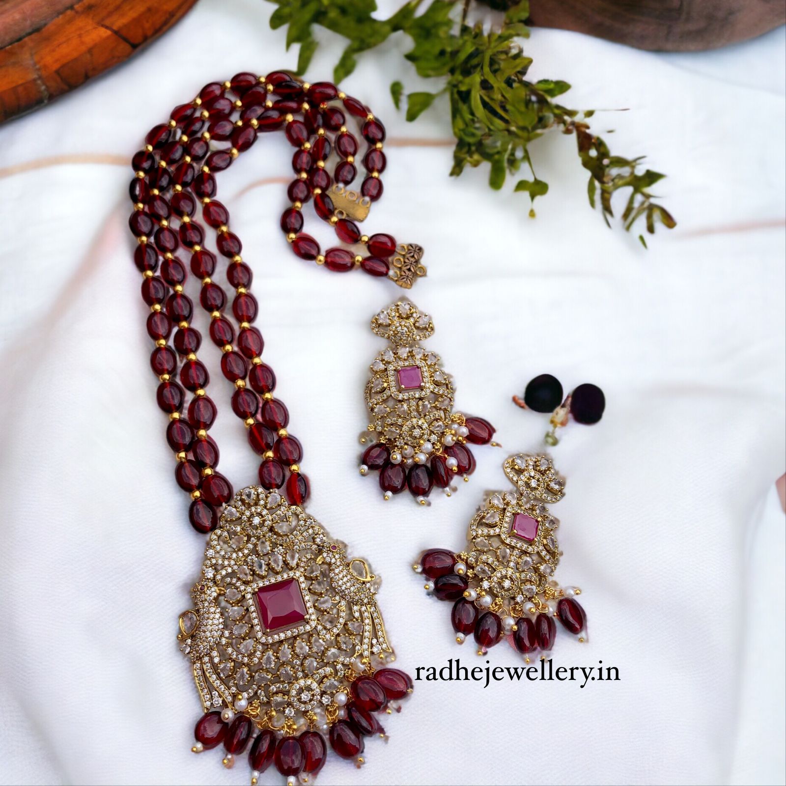 Dark Maroon Bead Layered Victorian Diamond Neckpiece