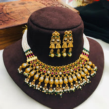 Traditional Antique Gold-Plated Pearl & Kundan Bridal Choker Necklace Set with Matching Earrings