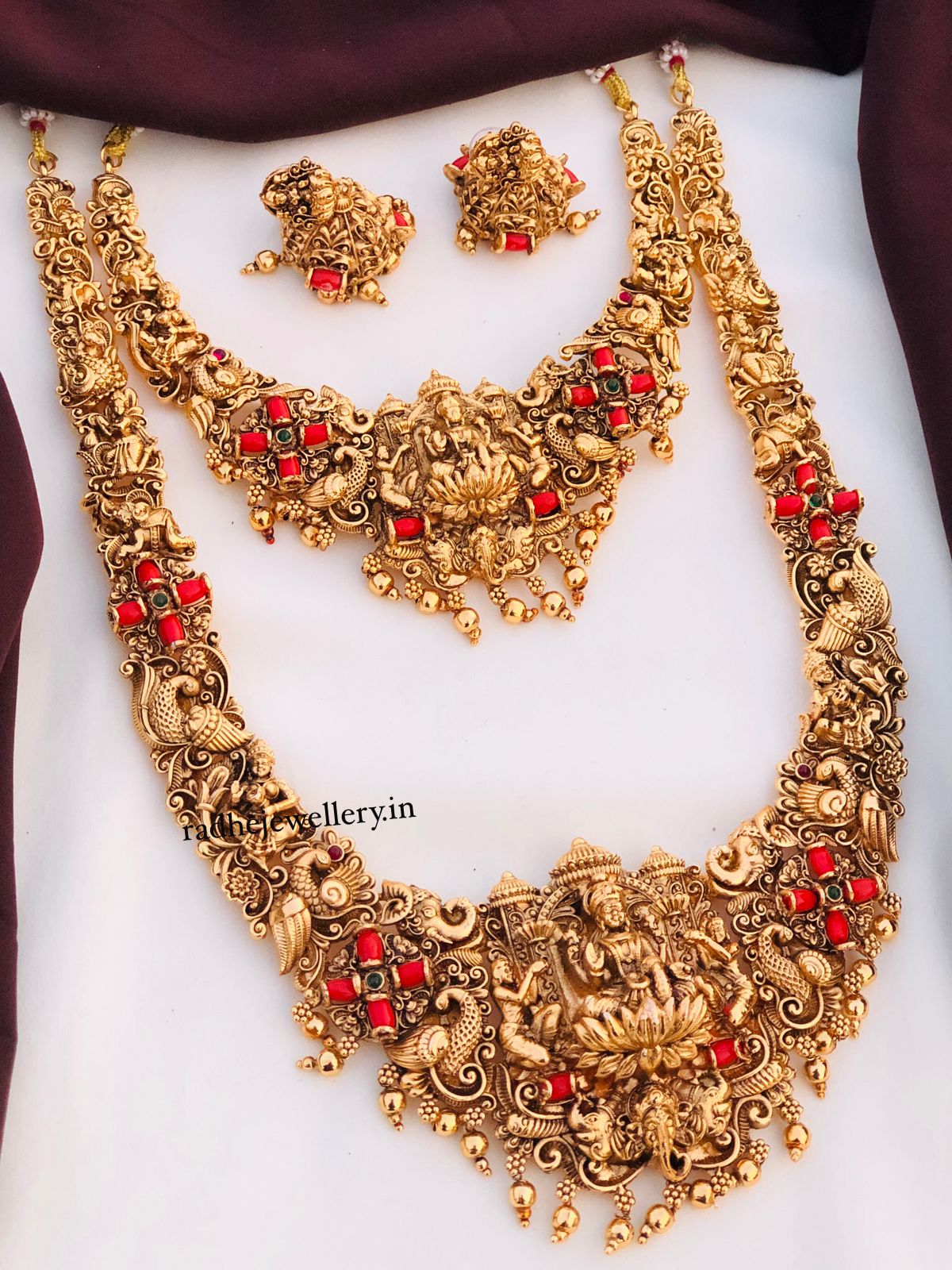 Beautiful Laxmi Design Matte Gold Polish Temple Design Temple Jewellery