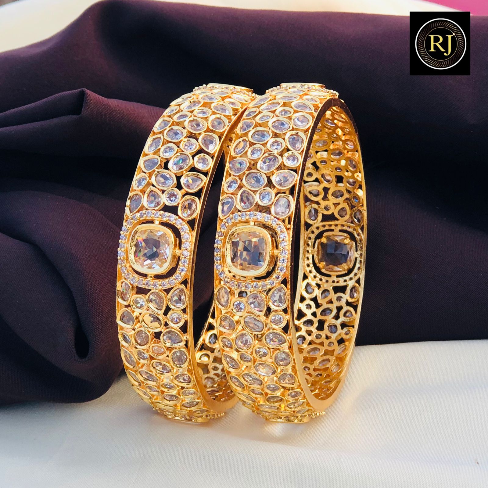 Rajwadi Bangles – Radhe jewellery
