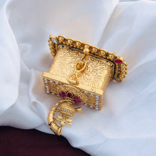 Classic Kumkum Box/Gold Plated Sidoor Box Gold sindoor box/Wedding Gift/Pooja Accessory